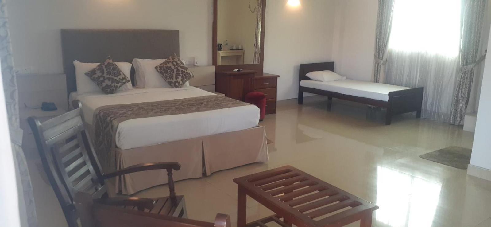 Nilakma Lagoon Negombo Eksteriør billede